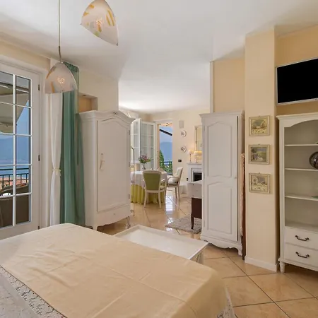 Le Gemme Bed and Breakfast 3*