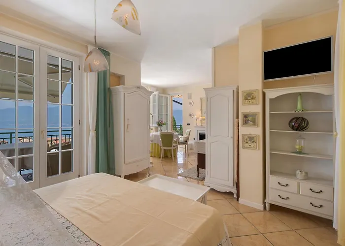 Le Gemme Bed and Breakfast 3*