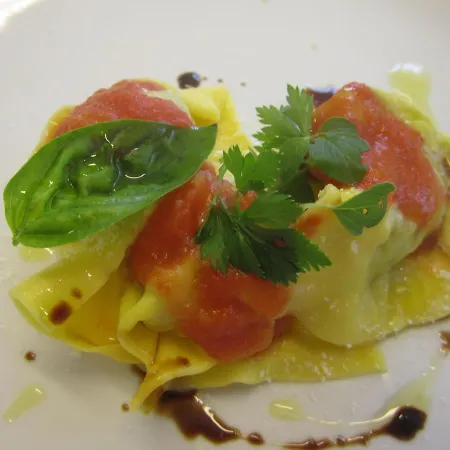 Le Gemme 3* Альбизано